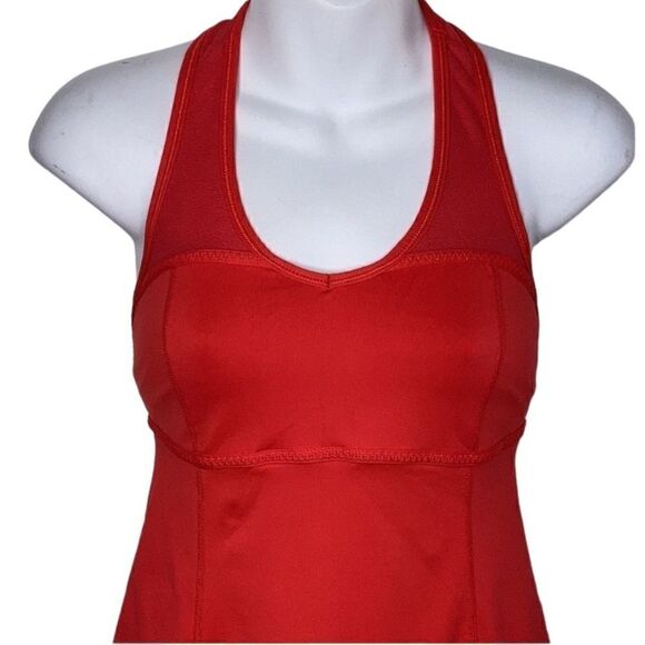 LuLulemon Tank Top With Built in Bra Woman’s Size 4 - Picture 2 of 6